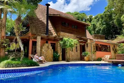 Image de Mountain House à Atibaia - en copropriété.