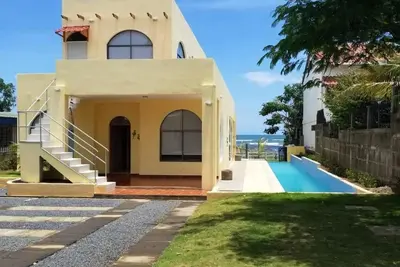 Image de 3 chambres 3 salles de bain maison de plage en bord de mer avec piscine de 20 mètres - Nicaragua