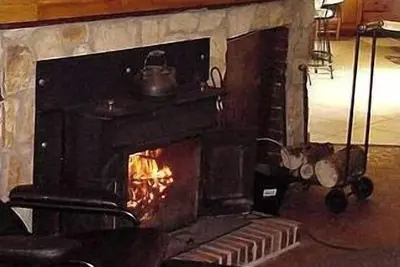 Image de Maison isolée pour animaux de compagnie avec ruisseau près de Blowing Rock / Boone Wifi