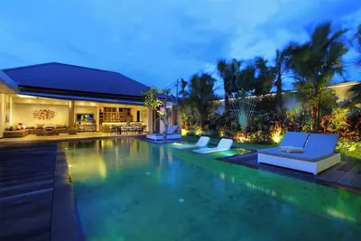 Image de 10mn à pied Oberoi Central Seminyak (# C1)