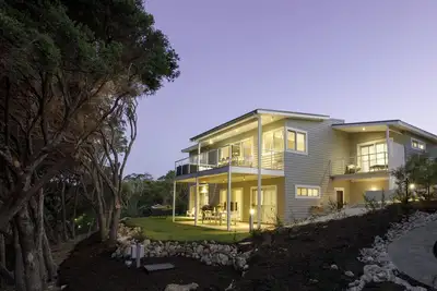 Image de Cliff Beach House, hébergement de luxe à Yallingup dans un domaine privé isolé