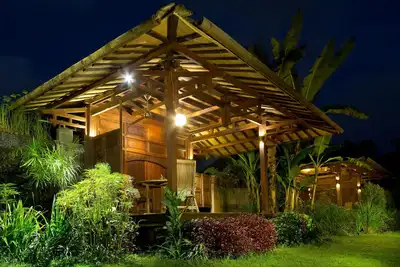 Image de Bungalow 1, Bungalow Eco en Bois à Jogja