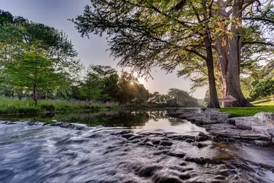 Image de Guadalupe River Executive / Corporate / Wedding / Family Compound 9+ bed + Pavilion