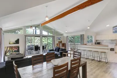 Amaroo House - Point Lookout, Qld