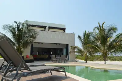 Image de Beduinos front de mer se détendre et maison de luxe avec le meilleur prix