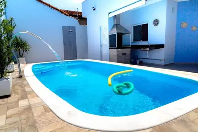 Image de Peruíbe, maison près de la plage.