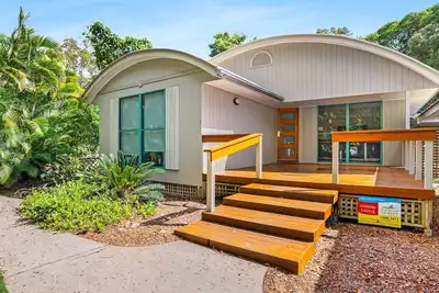 7 Belle Court - Rainbow Shores