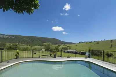 Image de Tharah - Domaine de luxe avec vue sur la montagne