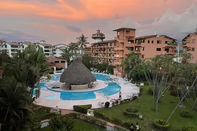 Image de Appartement ensoleillé dans un excellent emplacement.