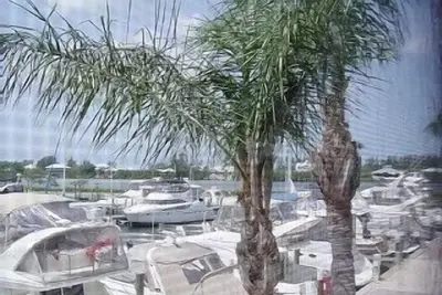 Image de Harborfront Condo avec plage de sable privée! Activité de bateau pour voir de lanai🌴