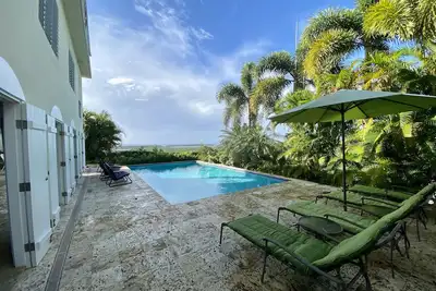 Image de Villa Destino - Villa écologique de luxe avec superbe piscine et vue