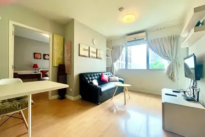 Image de 1 Br, 5min au Bts, FreeWiFi, Sukhumvit