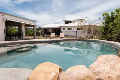 Tiramula Lodge, Horseshoe Bay