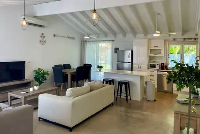 Image de Maison de plage rénovée au coeur de Mooloolaba
