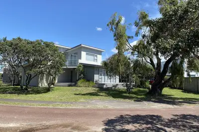 Image de Grand salon près de la plage