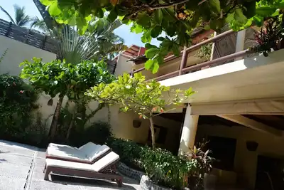 Image de Belle propriété en bord de mer dans la baie de Zihuatanejo