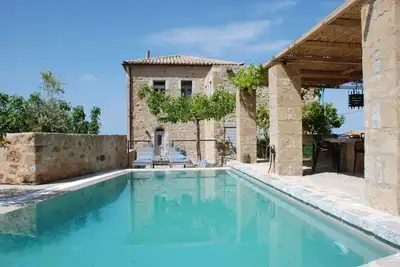 Découvrez l'architecture et le patrimoine à la Casa Antica