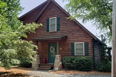 Image de Cool Summer in the Mountains. Tant de choses à faire ou tout simplement s'asseoir et rock!