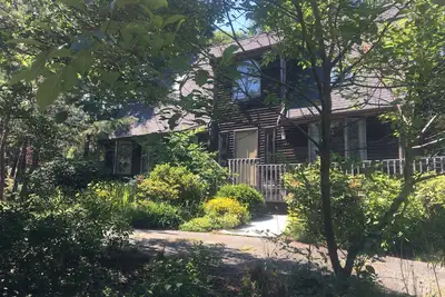 Image de Gracious Living intérieur et extérieur Donnant sur une marée Cove -