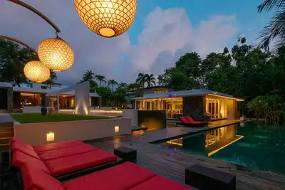 Image de RÉOUVERTURE: Architecte Dream Villa + Driver + Car + Chef