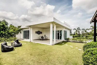 Image de Villa de luxe 2 chambres avec piscine + Sport & SPA_ta1