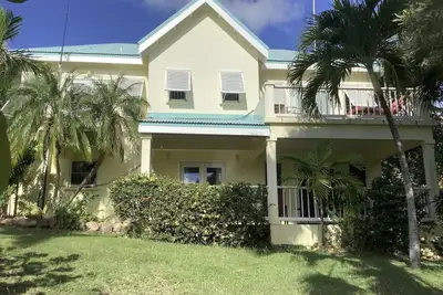 Image de Calypso Bay Resorts 'Villa J': profitez de la brise des Caraïbes et de la vie insulaire