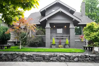 Image de Nouveau! Mise à jour de Tacoma Home w / Patio - 3 mi au centre ville