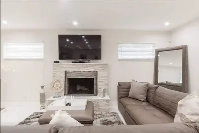 Image de New moderne Pool Home Hollywood Wow! New Amazing. . .