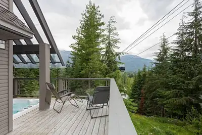 Image de Véritable ski-in / out: près du village avec Private Ht