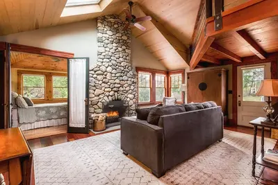 Image de Le chalet le plus cool dans le cadre magique du Cap