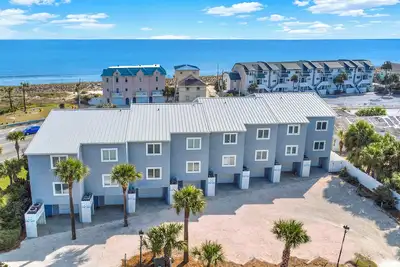 Image de Tybee Island Ocean View Townhouse Unit D