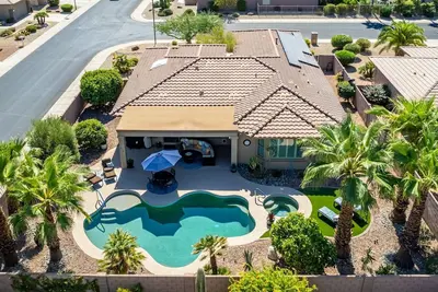 Image de Oasis \"Stay n Play\" in Surprise / Piscine / Spa / Voiturette de golf / Resort Adult Community Living