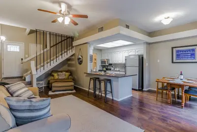 Image de Détendez-vous au South Austin Retreat - à quelques minutes du centre-ville d'Austin!