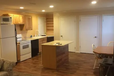 Image de Lieu de 2 chambres idéal pour les voyageurs pour une nuit, ou un mois entier ou plus!