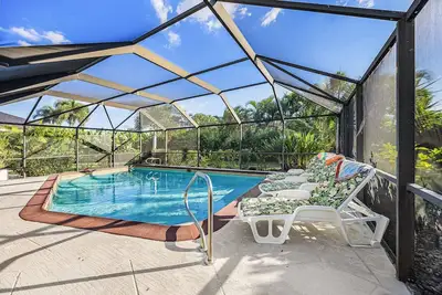 Image de 21% de réduction! -Swfl Rentals - Villa Sunshine - Piscine chauffée avec 3 chambres