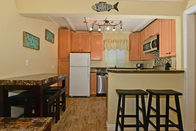 Image de 134 S Pacific en face de Beach Unit C