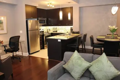 Image de Centre de divertissement Toronto Markham Centre & Cineplex<br>(Séjour minimum 30 jours).