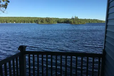 Image de Cottage de Charme Lake Front w / quai à proximité de Acadia National Park & ​​Bar Harbor