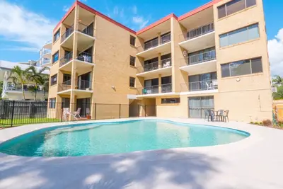 Image de Golden Shores Unité 3, défilé de 21 Landsborough