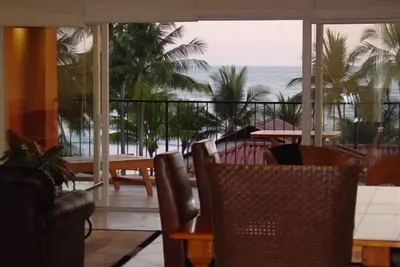 Image de Luxueux Vista Mar Condo Oceanfront