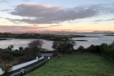 Image de Wild Atlantic Way - Cottage indépendant avec vue imprenable sur la mer de Clew Bay