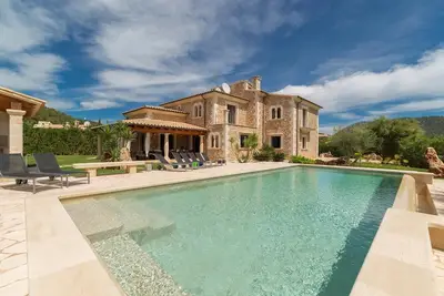 Image de Maison grande et élégante