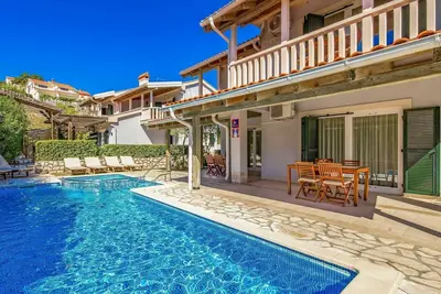 Image de Confortable appartement pour 4 personnes avec piscine, Wifi, climatisation, Tv et terrasse