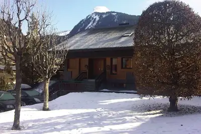 Image de Central Morzine 3 chambres Chalet de ski pour 9 personnes, location, emplacement calme