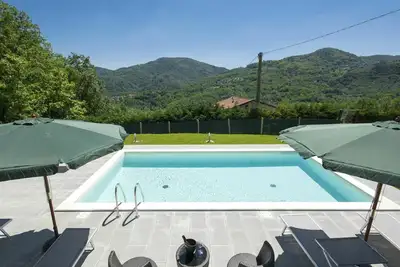 Image de Maison de vacances avec Wifi, piscine, climatisation, Tv, terrasse, vue panoramique, parking