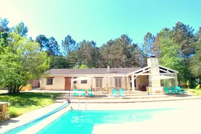 Image de VilLa Douze, maison privée avec piscine chauffée dans la nature de la Dordogne