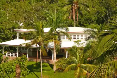Image de Villa Atypique (10 pers) Dans Domaine Prive De 35 Hectares
