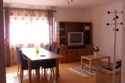 Image de Nonô: 4 chambres + 2wc, appartement bien équipé à Ponta Delgada