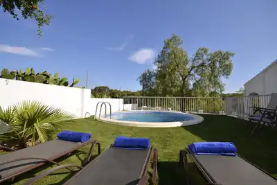 Image de Maison Uniquement Pour Familles