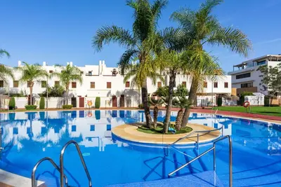 Image de Merveilleuse maison de vacances avec climatisation, piscine, Wifi, Tv, terrasse et vue panoramique